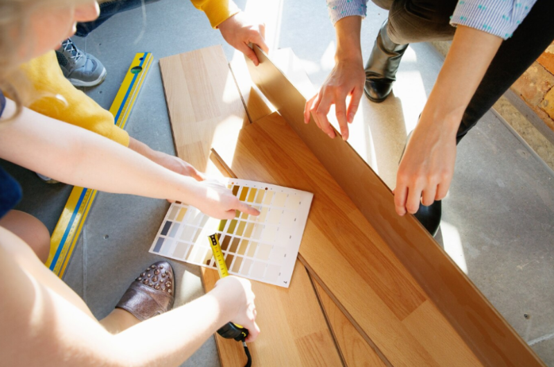Selecting flooring color swatches